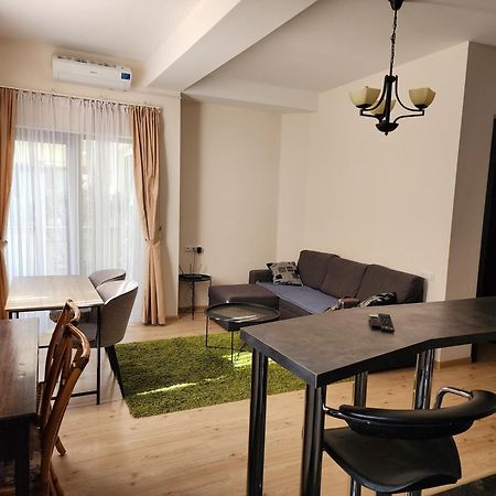 Vake-Saburtalo Hillside Leilighet Tbilisi Eksteriør bilde